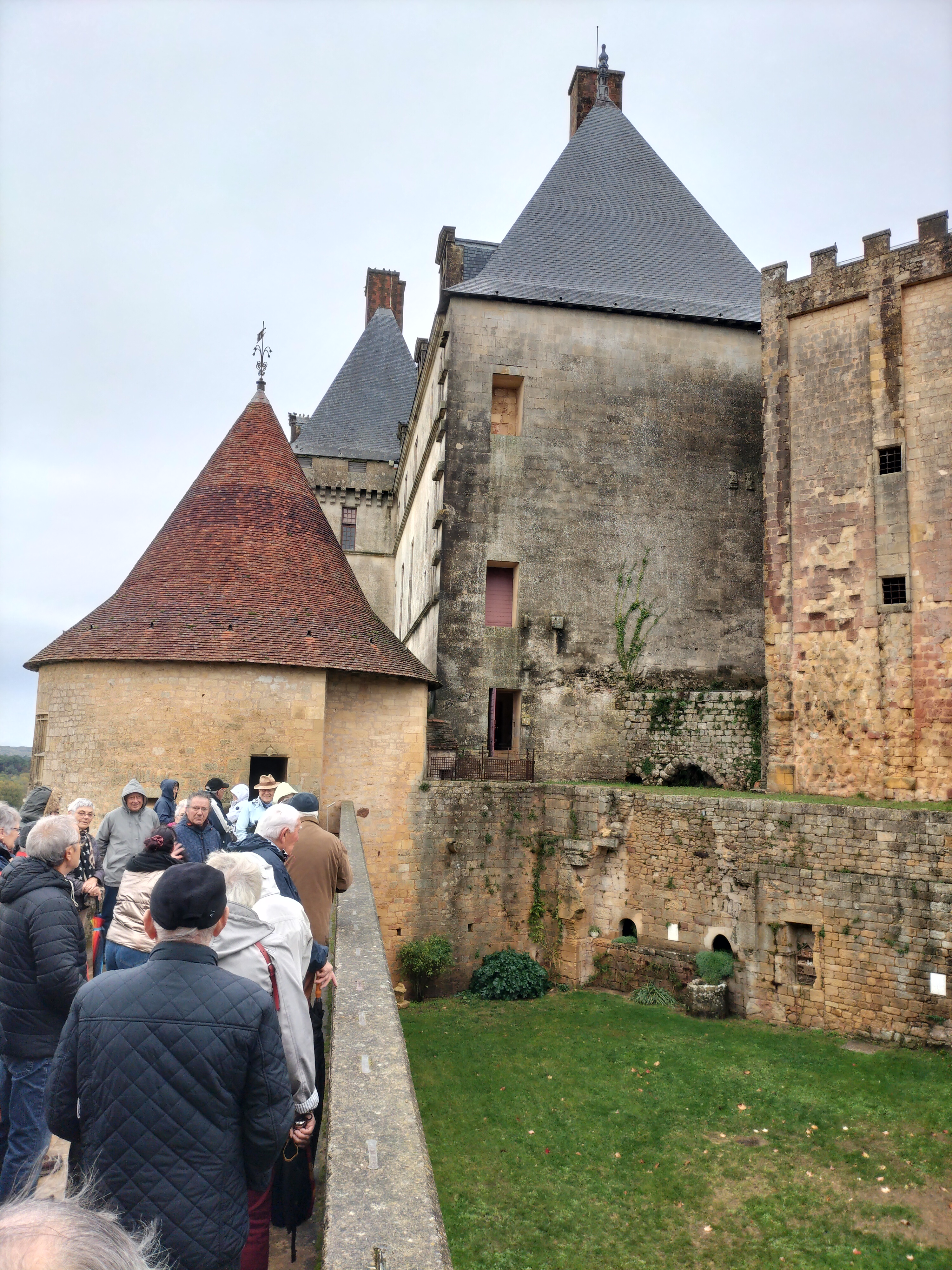 VISITES château DE BIRON