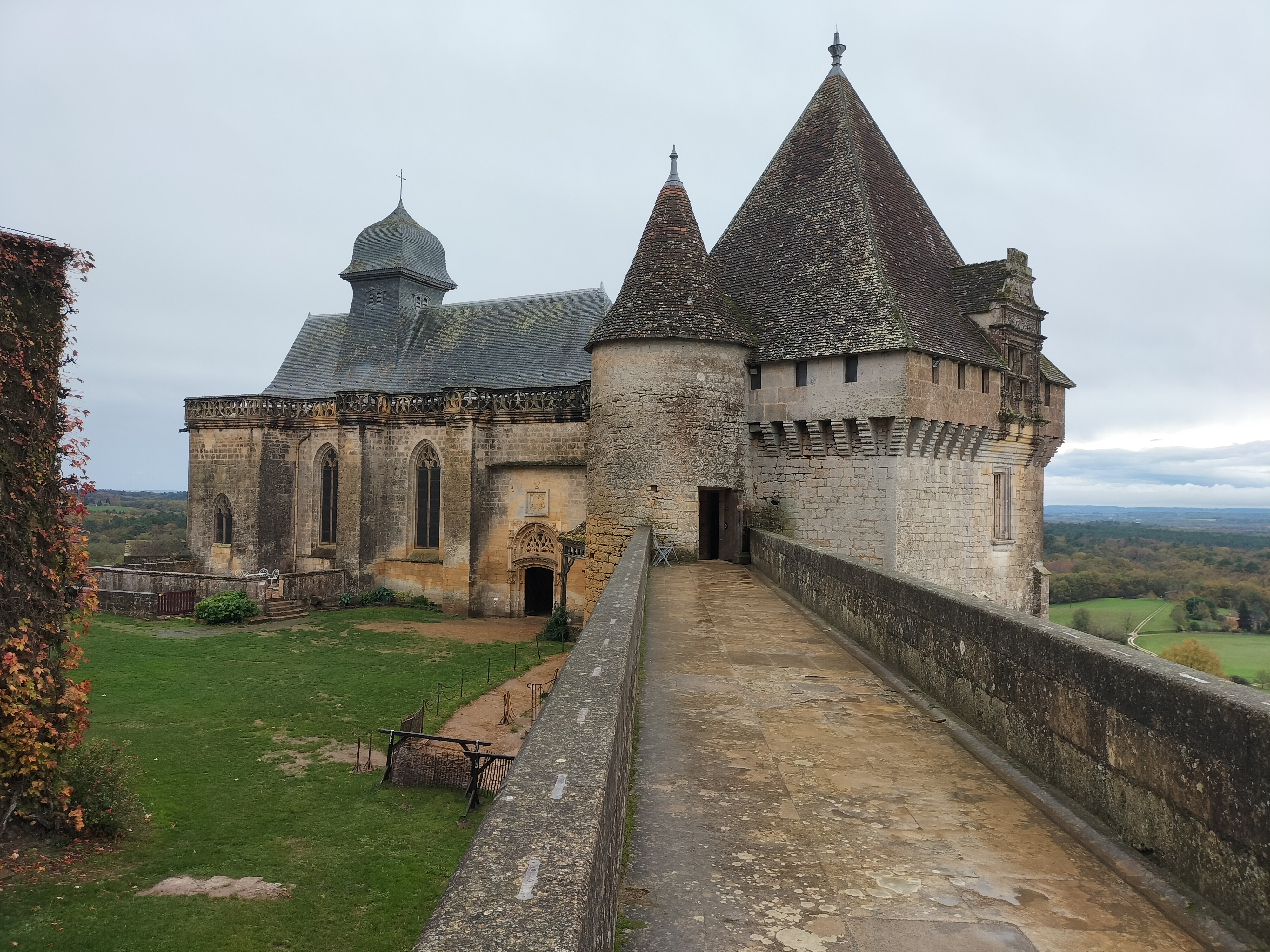 VISITES château DE BIRON