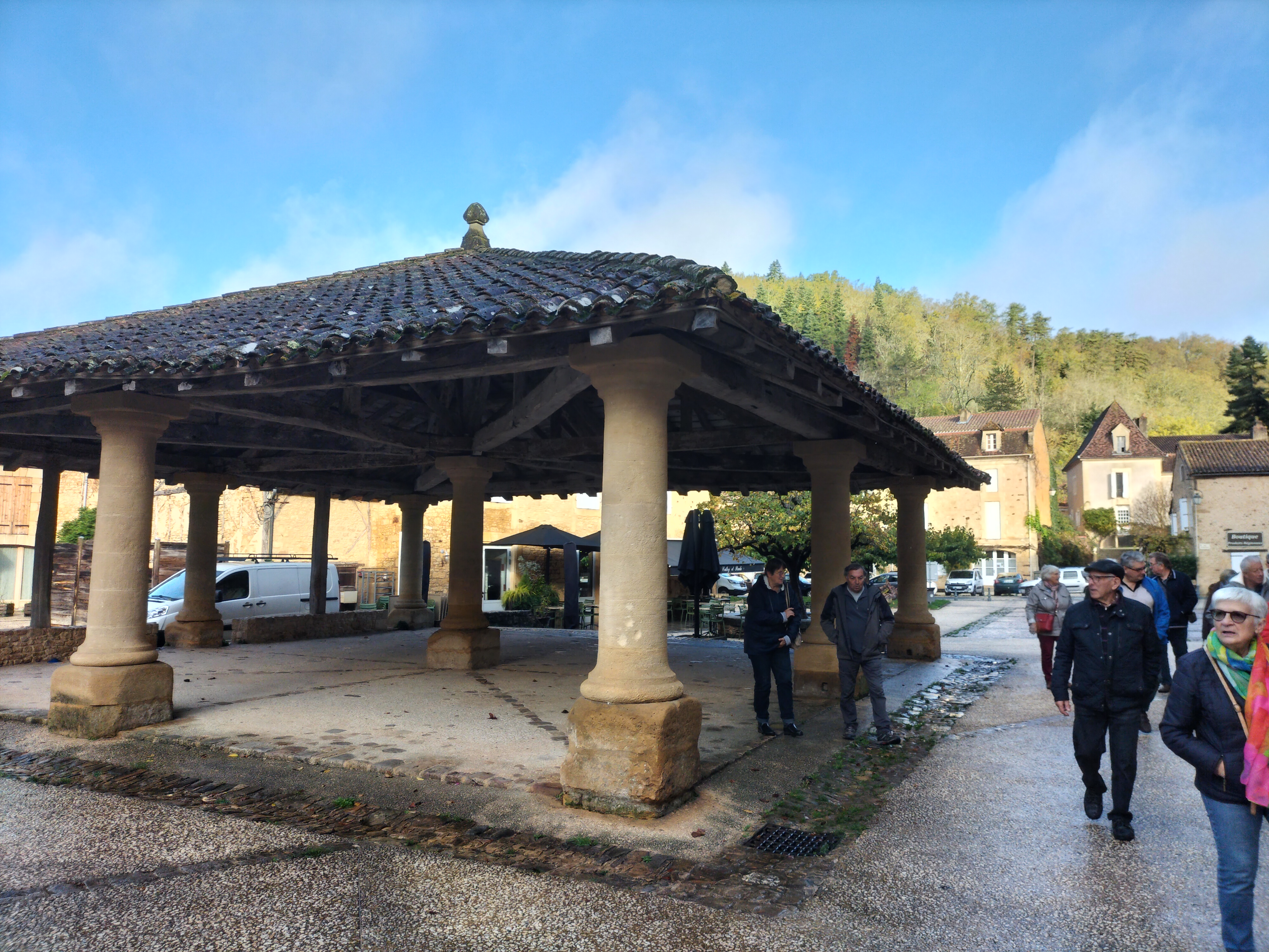 VISITES ABBAYE de CADOUIN