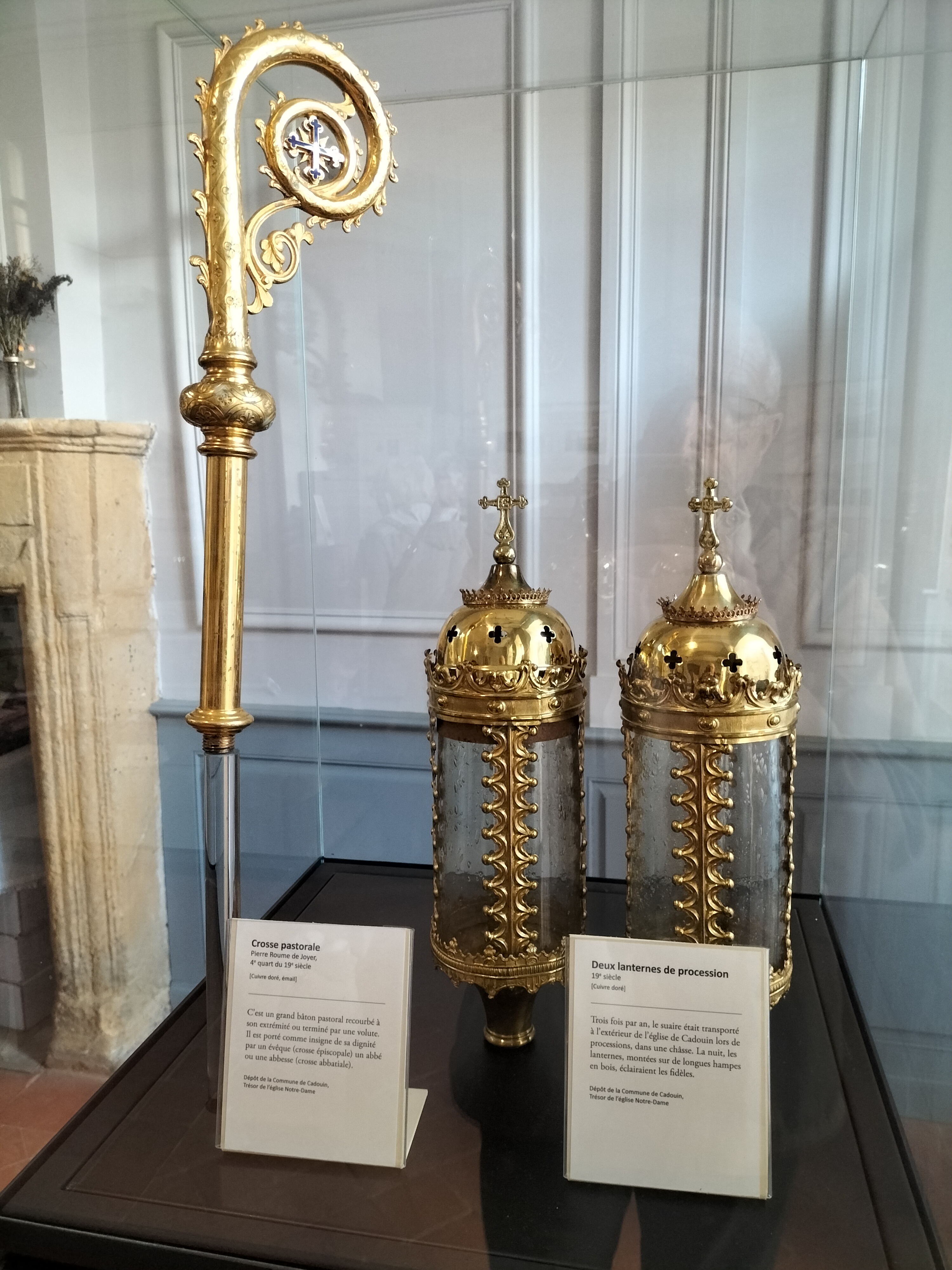 VISITES Le Cloitre de l' ABBAYE de CADOUIN